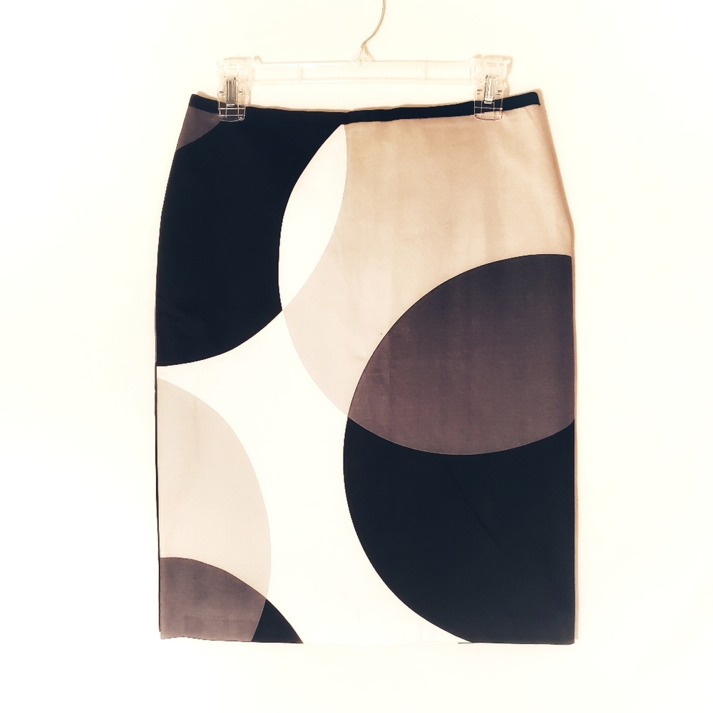 Straight skirt